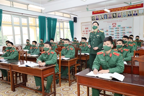 Tập huấn xây dựng chuẩn đầu ra chương trình đào tạo trong Quân đội
